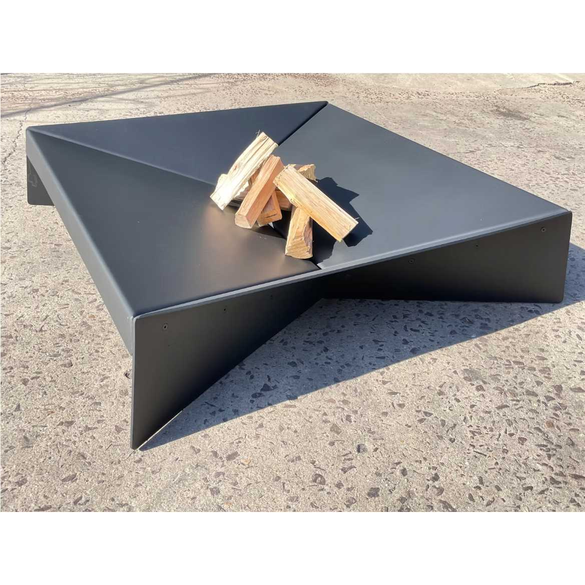 Hedral Fire Square