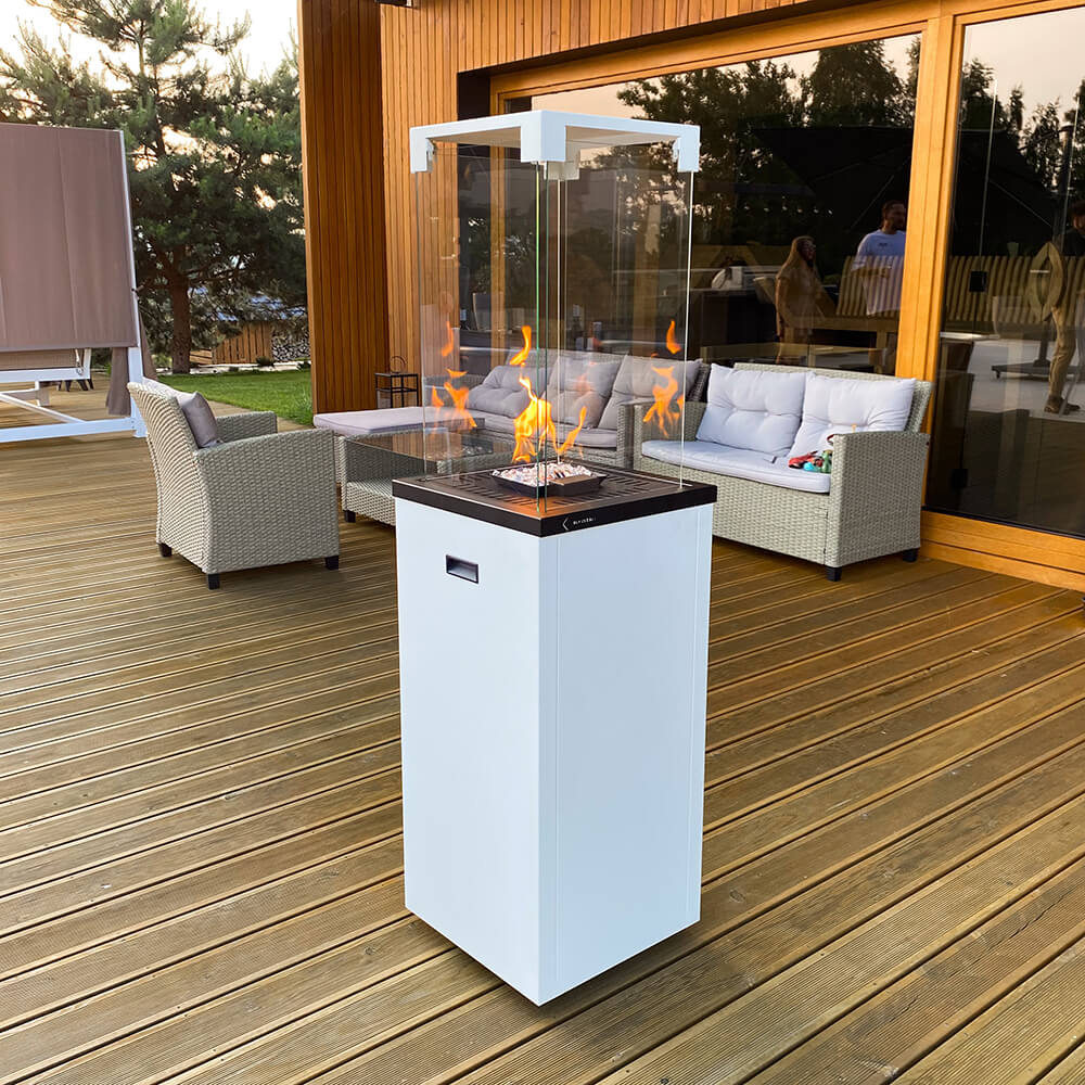 Kratki Patio Light White