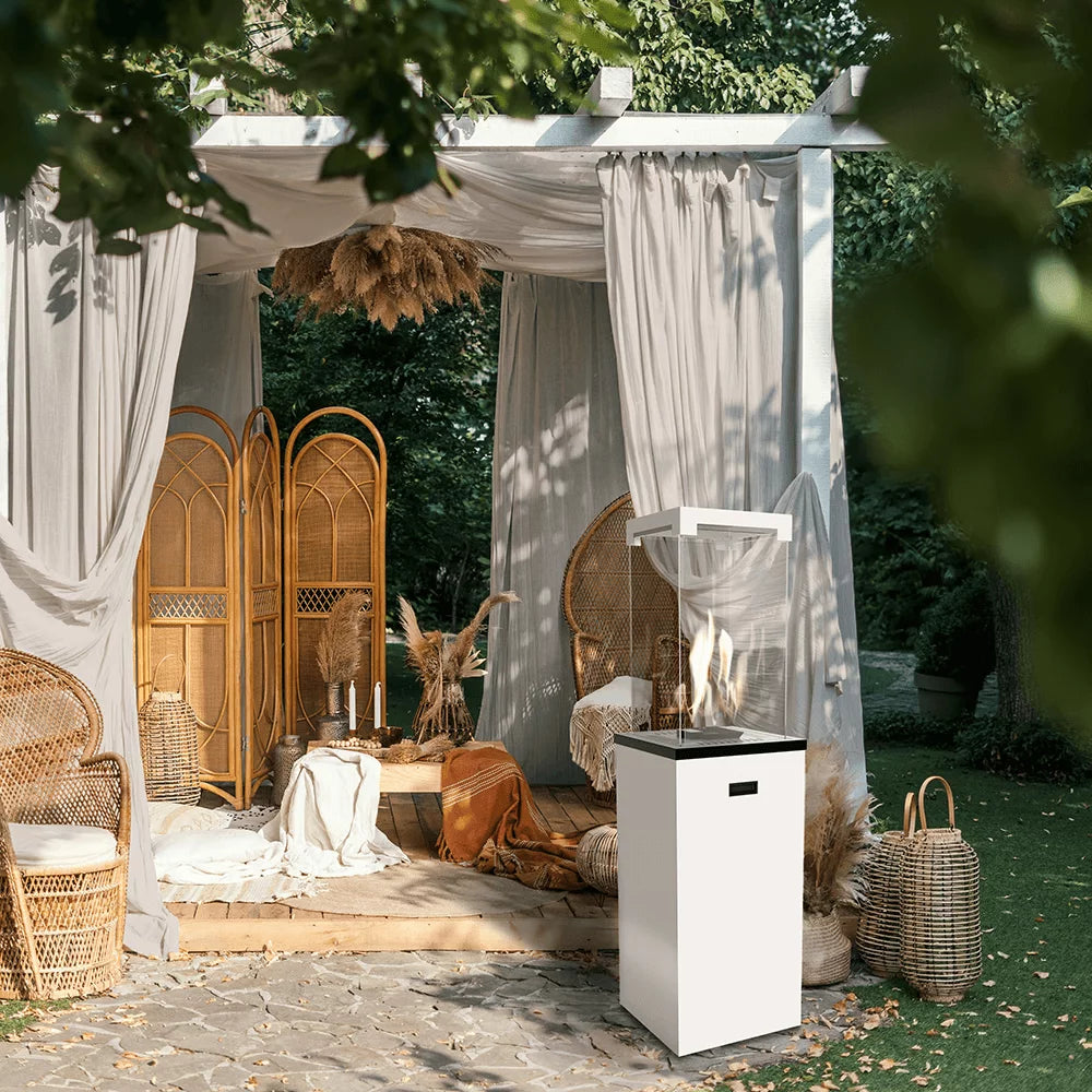 Kratki Patio Light White