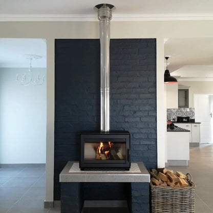 Kratki Jas Fireplace